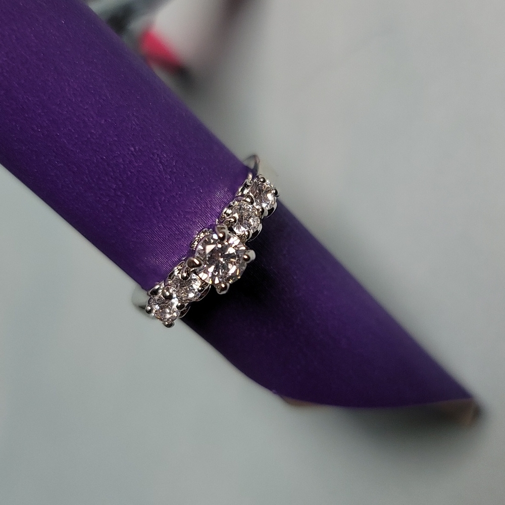 1.20ctw Round Brilliant Cut Cubic Zirconia CZ Engagement Ring